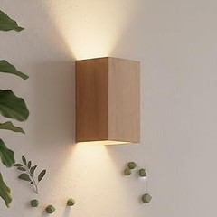 Pros y contras de usar apliques de pared en salones y dormitorios pequeños